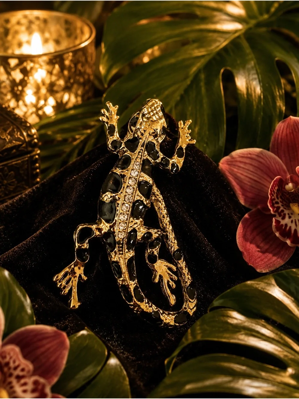 Vintage Gold Tone Gecko Brooch with Black Stones